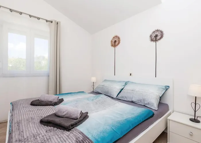 Ferienhaus Cozy In With House Sea View Kastav
