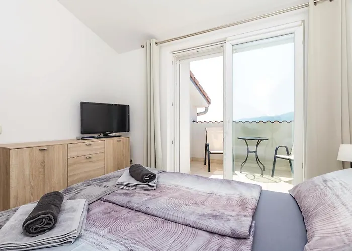 בית נופש Cozy In With House Sea View