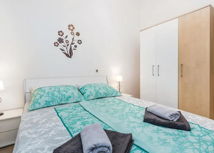 Cozy In With House Sea View
