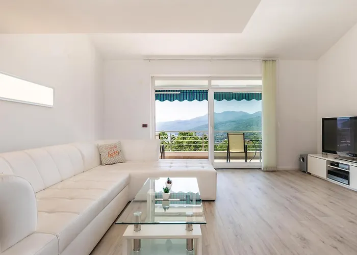 Cozy In With House Sea View Kastav