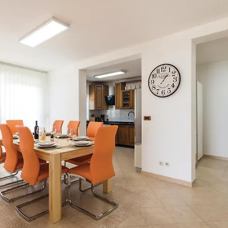 Cozy In With House Sea View