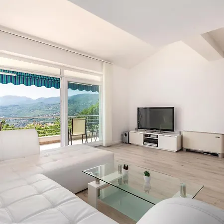 Cozy In With House Sea View Holiday home Kastav