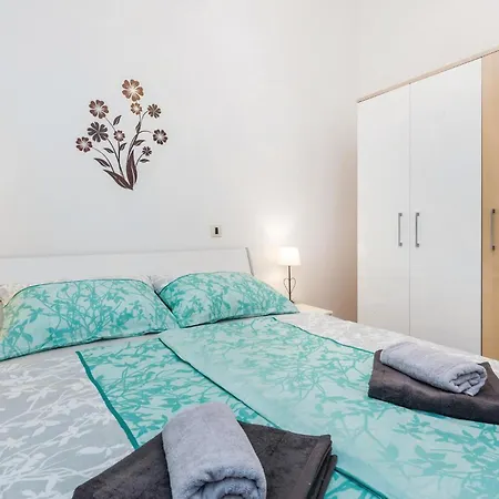 Cozy In With House Sea View