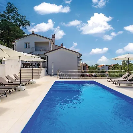 Cozy In With House Sea View