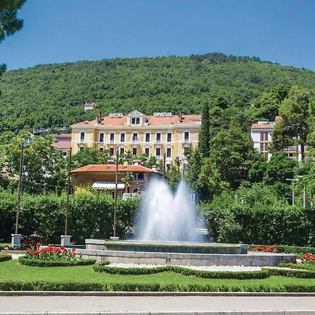 Cozy In With House Sea View Kastav